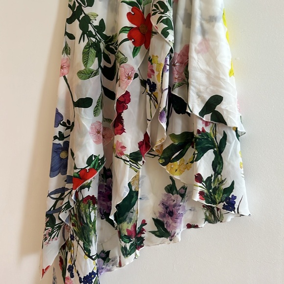 Alice + Olivia floral asymmetrical hem silk skirt - Picture 2 of 2